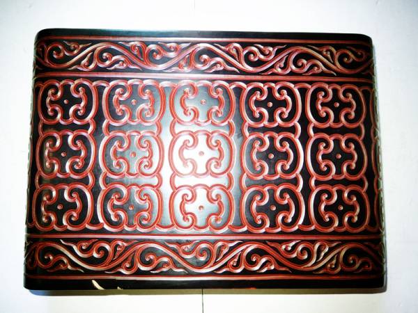 具利堆朱堆黒巻足花台 大明宣徳　約38cm*26cm*7.5cm　キズあり