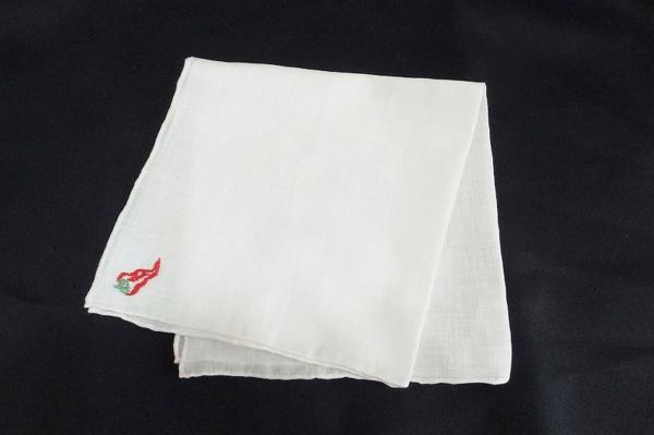 ムンガイMUNGAI　リネン ポケットチーフ 唐辛子/白