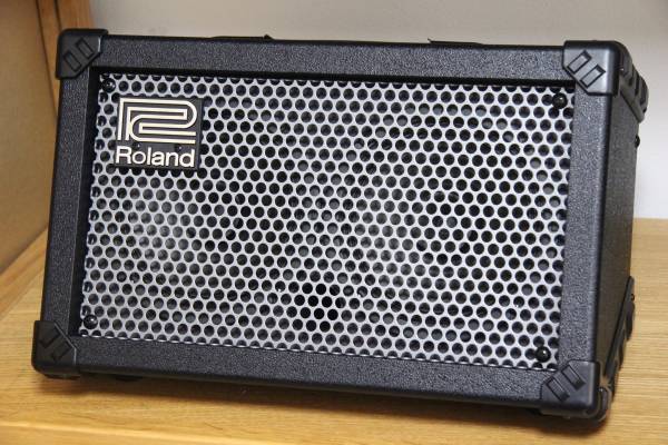 超美品 ROLAND CUBE STREET BLACK 人気アンプ 電池可 アダプタ付 超美品 ROLAND CUBE STREET BLACK 人気アンプ 電池可 アダプタ付