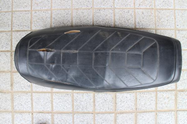 CB250N スーパーホーク 純正 シート