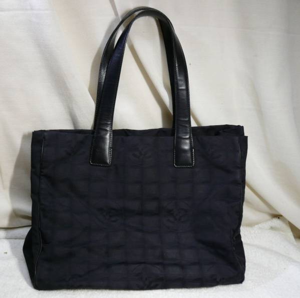 CHANEL シャネル ニュートラベルラインMM トートバッグ 中古品!! xctex