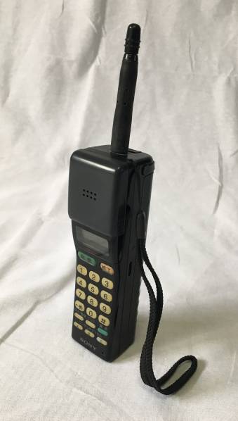 古い携帯電話 本体 ソニー Cm H555 検 当時物初期珍品 ソニー 売買されたオークション情報 Yahooの商品情報をアーカイブ公開 オークファン Aucfan Com