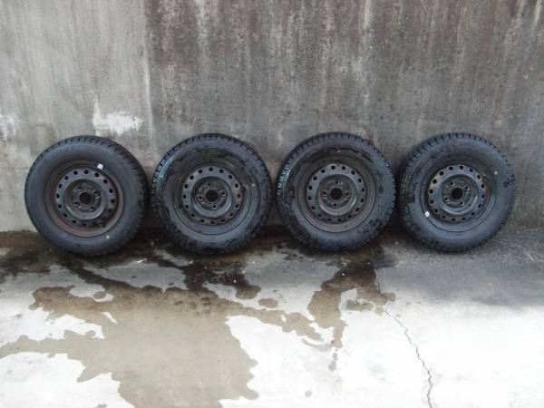 ２０１５年製ブリザック ＲＥＶＯ ＧＺ(１５５/７０Ｒ１２)４本