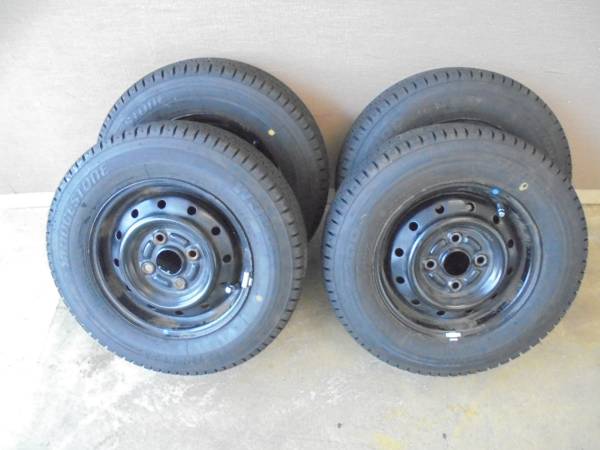 軽トラ用　スタッドレスタイヤ　鉄ホイールセット　145R12LT 6PR