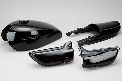 カワサキZ1/Z2 ソリッドブラック外装4点セット