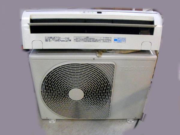 ◇東芝エアコン RAS-2811D 8～12畳 2011年製 中古 札幌発