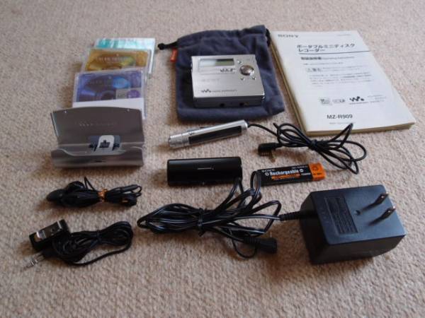SONY ソニー MD録音 再生 MD WALKMAN ウォークマン MZ-R909_1
