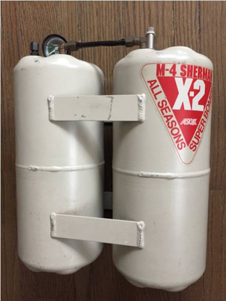 送料無料8Lアルミエアタンク M4シャーマン 可変レギュレータ付き