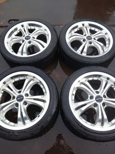 極上！人気！215 45 17×7J 38 STICH precious ヴォクシー等！