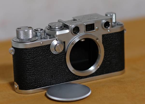 LEICA バルナック Ⅲf 綺麗な品です ご予約品ライカ Ⅲf（レッド