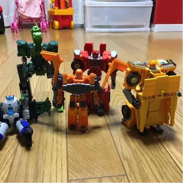 【ジャンク品】トランスフォーマー ブルーティカス 欠品・破損有り ジャンク品】トランスフォーマー ブルーティカス 欠品・破損有り