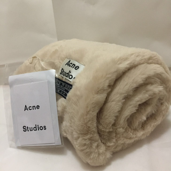 新入荷※Acne studios・CANADA！大判マフラー/ストールベージュ