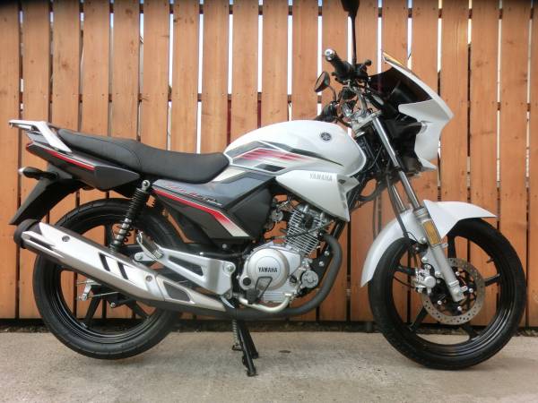 2014年 YBR125 走行5500km ビキニカウル 試乗大歓迎 の入札履歴 - 入札