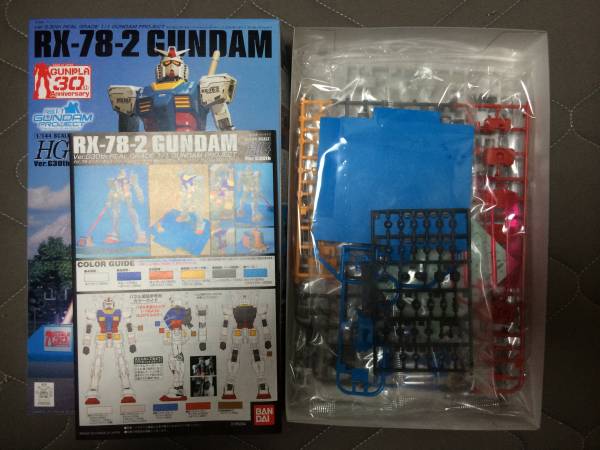 【新品】RX-78-2 GUNDAM 1/144 未組立品 Ver.G30th ①_2