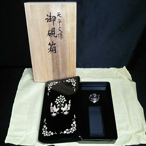 流讃岐名工 共箱 音丸耕堂作 堆漆 彫漆鶏香合 KI331 公式通販 香合