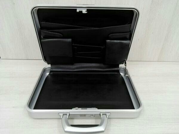 ZERO ゼロハリバートン HALLIBURTON アタッシュケース アルミ Attaché 