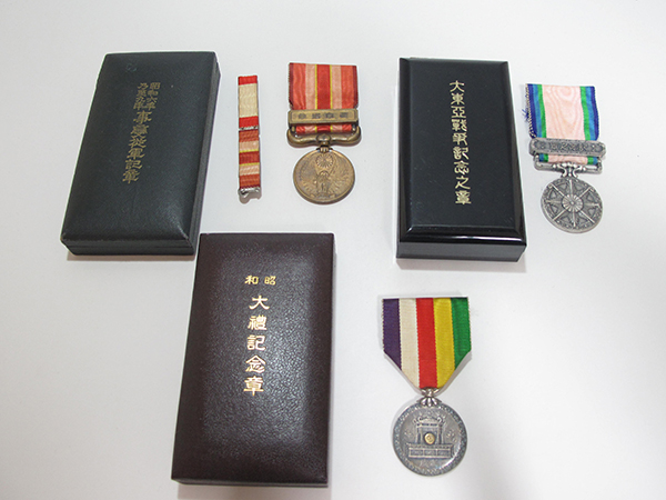 勲章 メダル 銀製 箱付き 記章 昭和大禮記念章（昭和大礼記念章）昭和