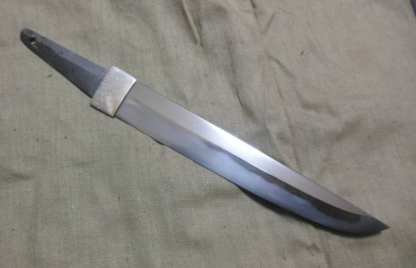 短刀の刀身（銀被せハバキ、研ぎ済み　日本刀太刀脇差火縄銃剣鎧