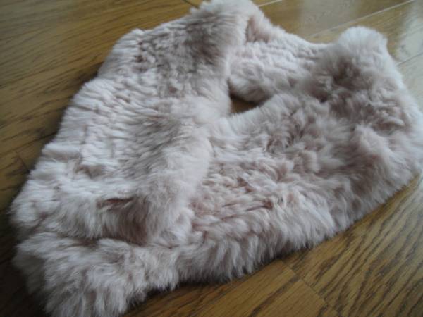 ★ムーンバット★新品★★高級ラビット ファーマフラー★毛皮