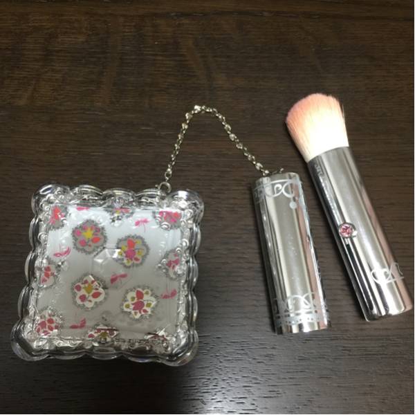 ジルスチュアート ミックスブラッシュ コンパクト 08_2