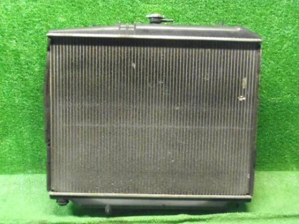 ビッグホーン UBS73GW ラジエーター