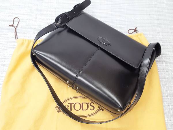 未使用品！TOD'S トッズ レザーショルダーバッグ ブラック