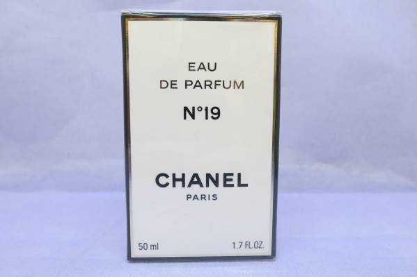 CHANEL シャネル No19 EDP 50ml 未使用 未開封 香水 N.19