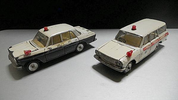 1960年代 モデルペット マスターライン救急車 クラウン パトカー