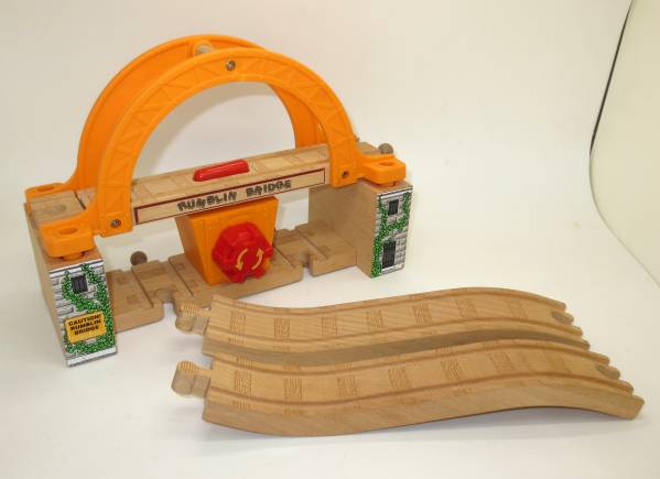 きかんしゃトーマス 木製レール ガタガタブリッジ 情景部品 橋