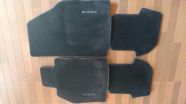 美品！ポルシェ997GT3RS純正フロアマット左ハンドル用