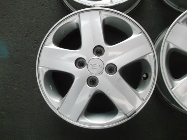 純正ホイール4本セット　YRV　M201G　14×5J　+40　100　4穴