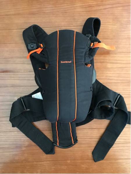 ベビービョルン抱っこ紐 ブラック×オレンジ しっかりめ_2