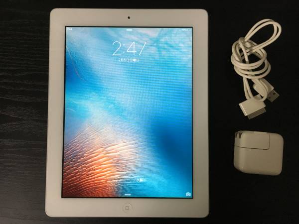 iPad2 64GB Wi-Fiモデル 箱無し　White　ホワイト　中古品