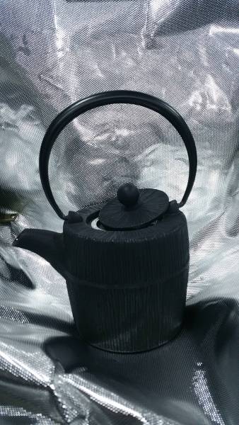 鉄瓶 南部鉄器 岩鋳 朝日 急須 藍花 カラフルな南部鉄器で世界的人気の