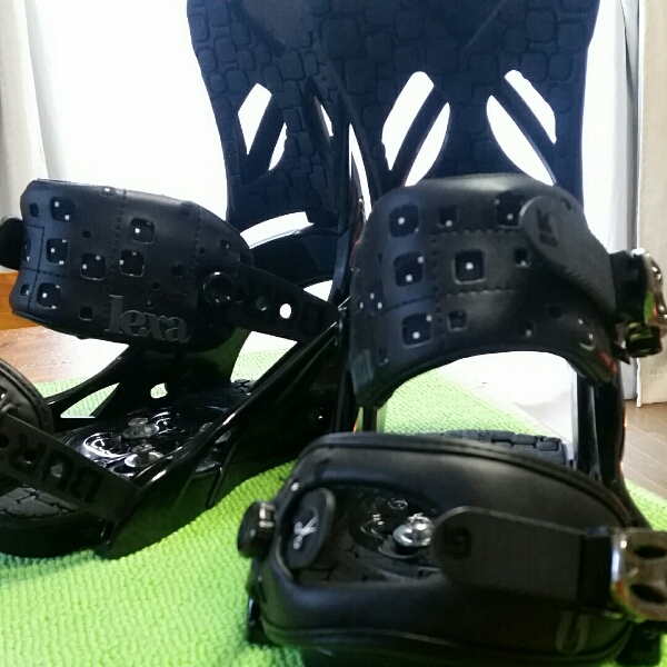 中古美品　使用感少なめ　レディース　バートンlexa 黒 Msize