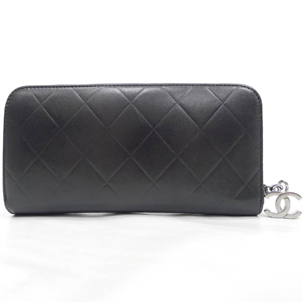 美品CHANEL*マトラッセ*ココマーク*チャーム*長財布*18738