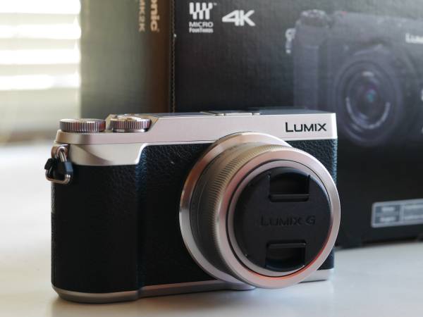 パナソニック（Panasonic）LUMIX DMC-GX7 MarkⅡ+12-32mmレンズキット。 おまけ2点 新同品！