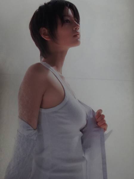 引退 堀北真希 一年ぶりのグラビア 週刊プレイボーイ 07年 No 32 声優 平野綾 10代最後のグラビア 木内晶子 初sexy アイドル 芸能人 売買されたオークション情報 Yahooの商品情報をアーカイブ公開 オークファン Aucfan Com