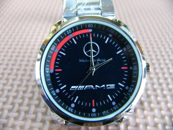 ★ベンツ AMG ロゴ エンブレム デザイン 腕時計 赤ライン BENZ