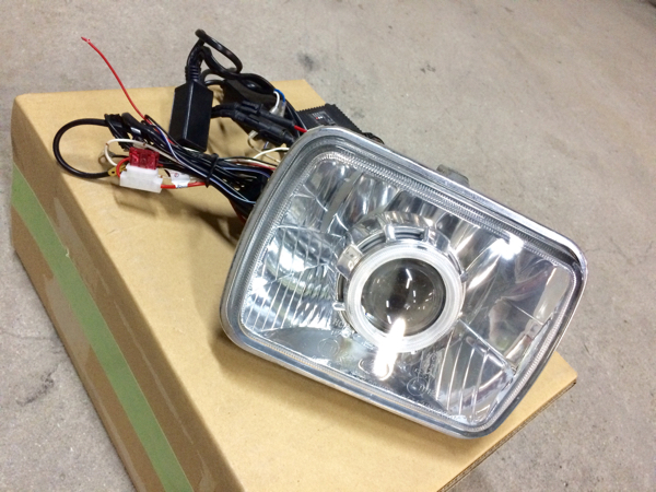 Hidプロジェクターヘッドライト 青色ledイカリング Zrx400 1100 10 Gpz900等の角目カワサキ車に バイクパーツ はこboon2kg以下 ヘッドライト 売買されたオークション情報 Yahooの商品情報をアーカイブ公開 オークファン Aucfan Com