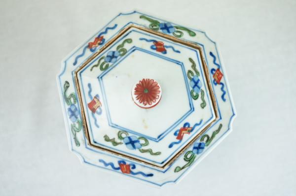 大明萬歴年製 人物文 壺 中国古玩陶磁 中国美術 古物骨董 入れ物 陶器