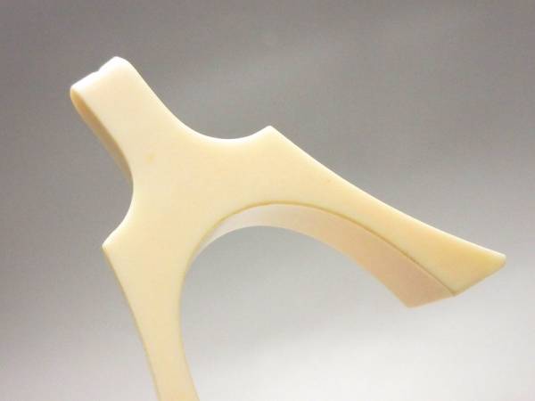 T703326 【 琴道具 琴柱 14本 セット 箱付 】 検) 琴 和琴 和楽器 弦楽器