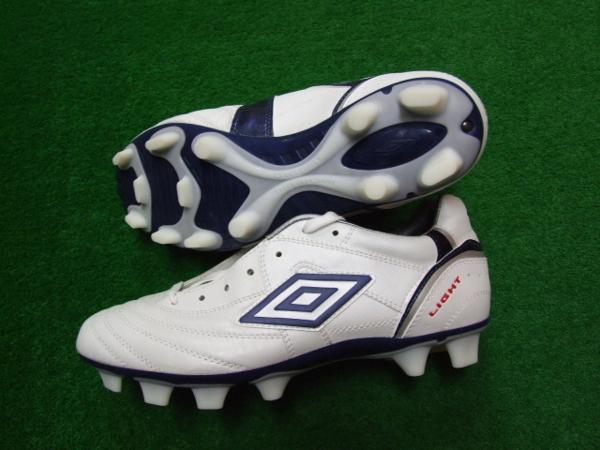最安値，定番人気 UMBRO アクセレイターKL ライト WHT 26.5 展示品＃7001WNV(26.5cm)｜売買されたオークション情報、yahooの商品情報をアーカイブ公開 - オークファン シューズ