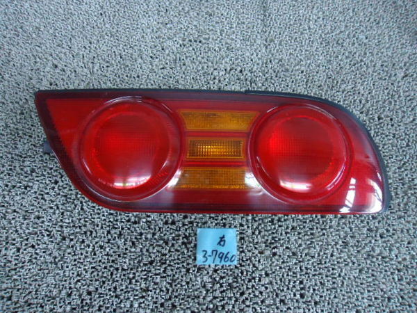 純正 RPS13 180SX 後期 テールライト テールランプ 右側 運転席