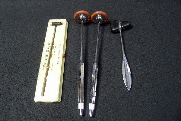 C101 医療器具 4点 打腱器 打診器 整形外科 ハンマー 反射検査 バギンスキー氏 テーラー氏 リハビリ用品 売買されたオークション情報 Yahooの商品情報をアーカイブ公開 オークファン Aucfan Com