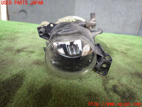 1UPJ-29711180]BMW525iMスポNU25 E60(LCI)右フォグ 中古