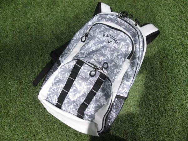 GK鈴鹿☆新品即決020 数量限定 キャロウェイ パームストリート バックパック 5917256★白★リュック★総柄★椰子の木★カジュアル