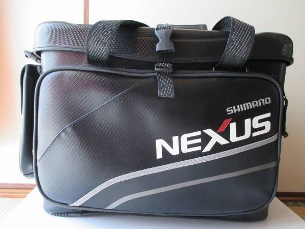 【美品】　シマノ　SHIMANO　NEXUS　磯クールバッグ　36Lタイプ