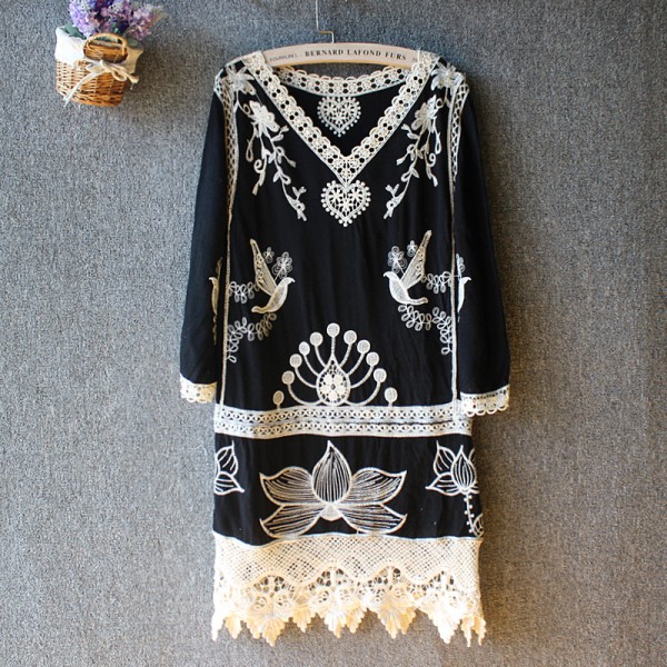 ★春夏　レース　ワンピース　ロングブラウス　花柄　トリガラ 刺繍 コットン100％七分袖　膝丈Vネック 快適B623ブラック黒系フリーサイズ