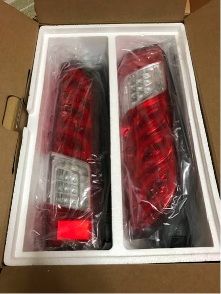 ハイエース LEDテールランプ dazzfllows ダズフェローズ 【公式通販】